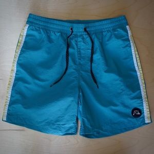 Quicksilver Everyday 17” Hybrid Blue Volley Shorts Men’s Sz M